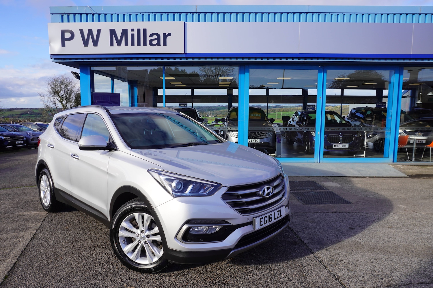 Used Hyundai Santa Fe 2016 for sale - 76627441: Photo 1