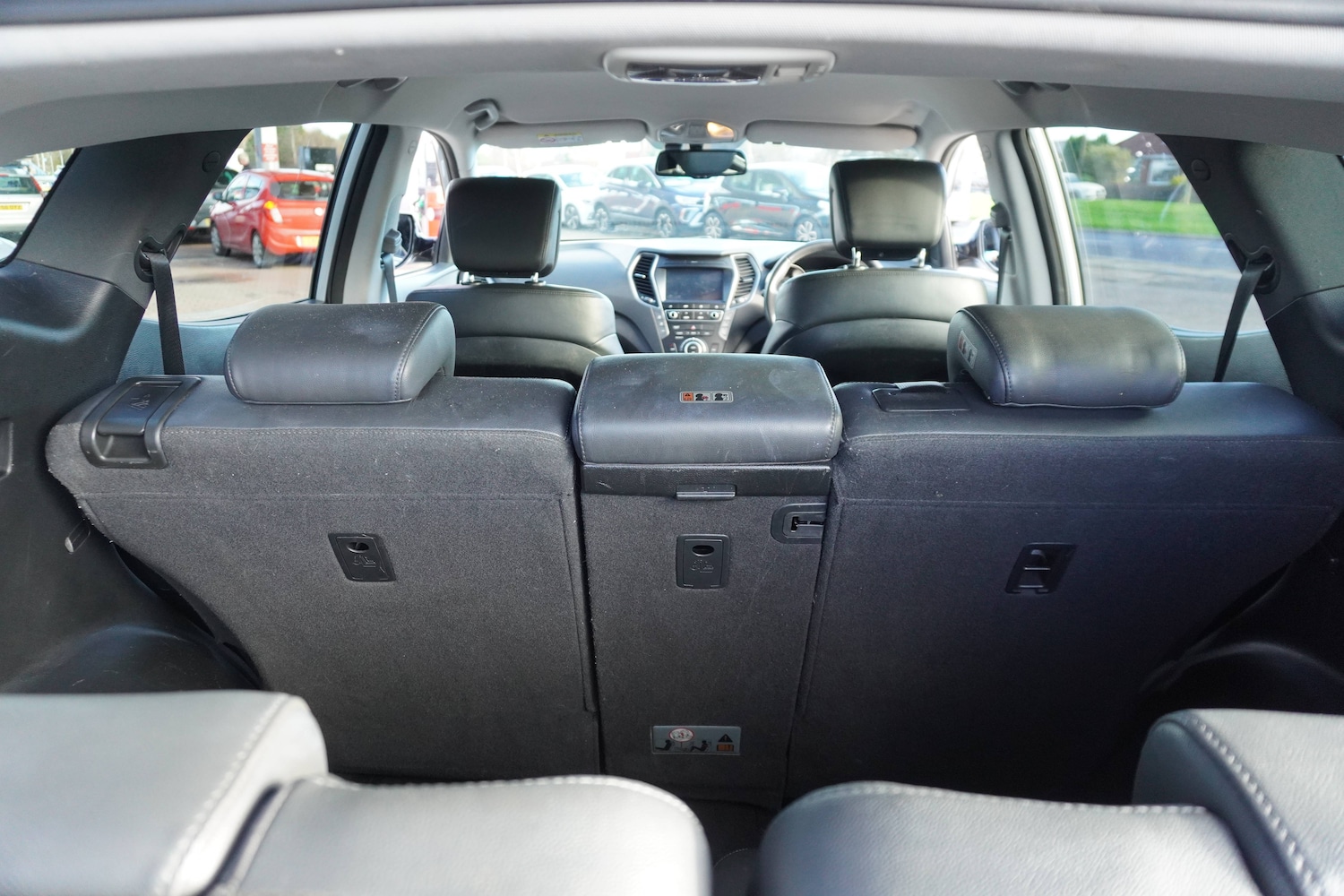 Used Hyundai Santa Fe 2016 for sale - 76627441: Photo 13