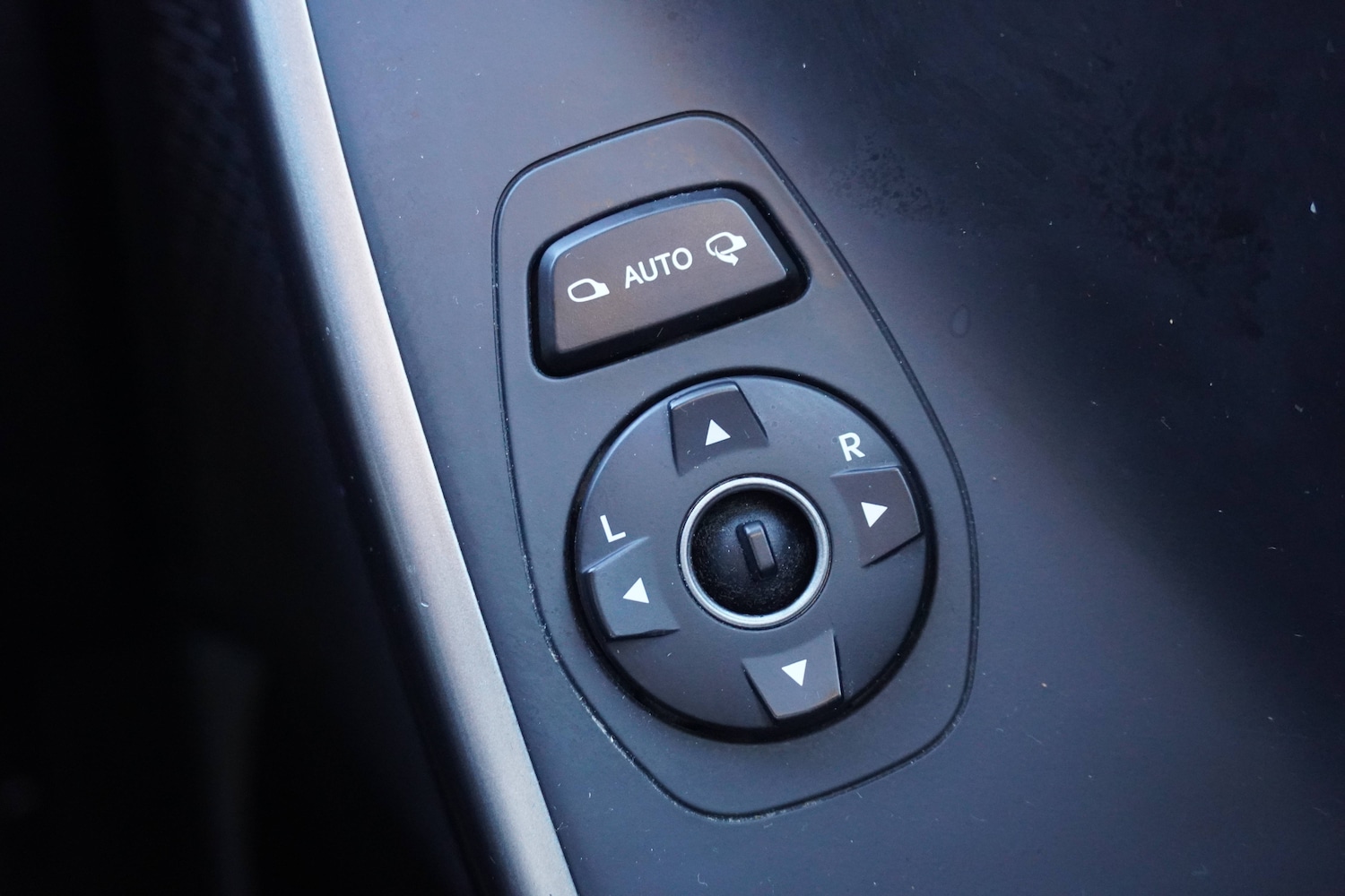 Used Hyundai Santa Fe 2016 for sale - 76627441: Photo 34