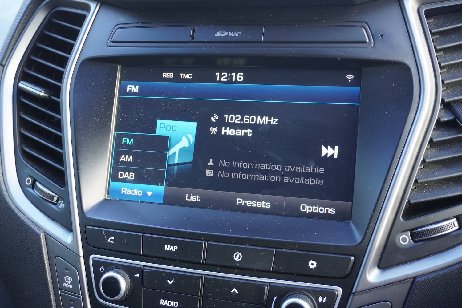 Used Hyundai Santa Fe 2016 for sale - 76627441: Photo 36