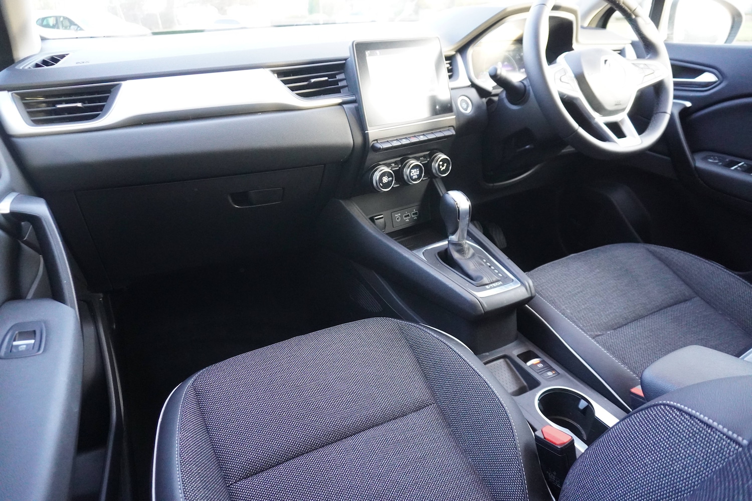 Used Renault Captur 2022 for sale - 77128613: Photo 4