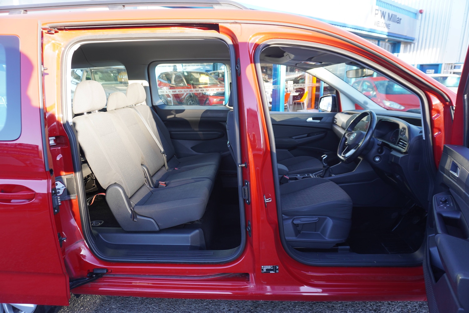 Used Volkswagen Caddy Maxi 2022 for sale - 76723396: Photo 8