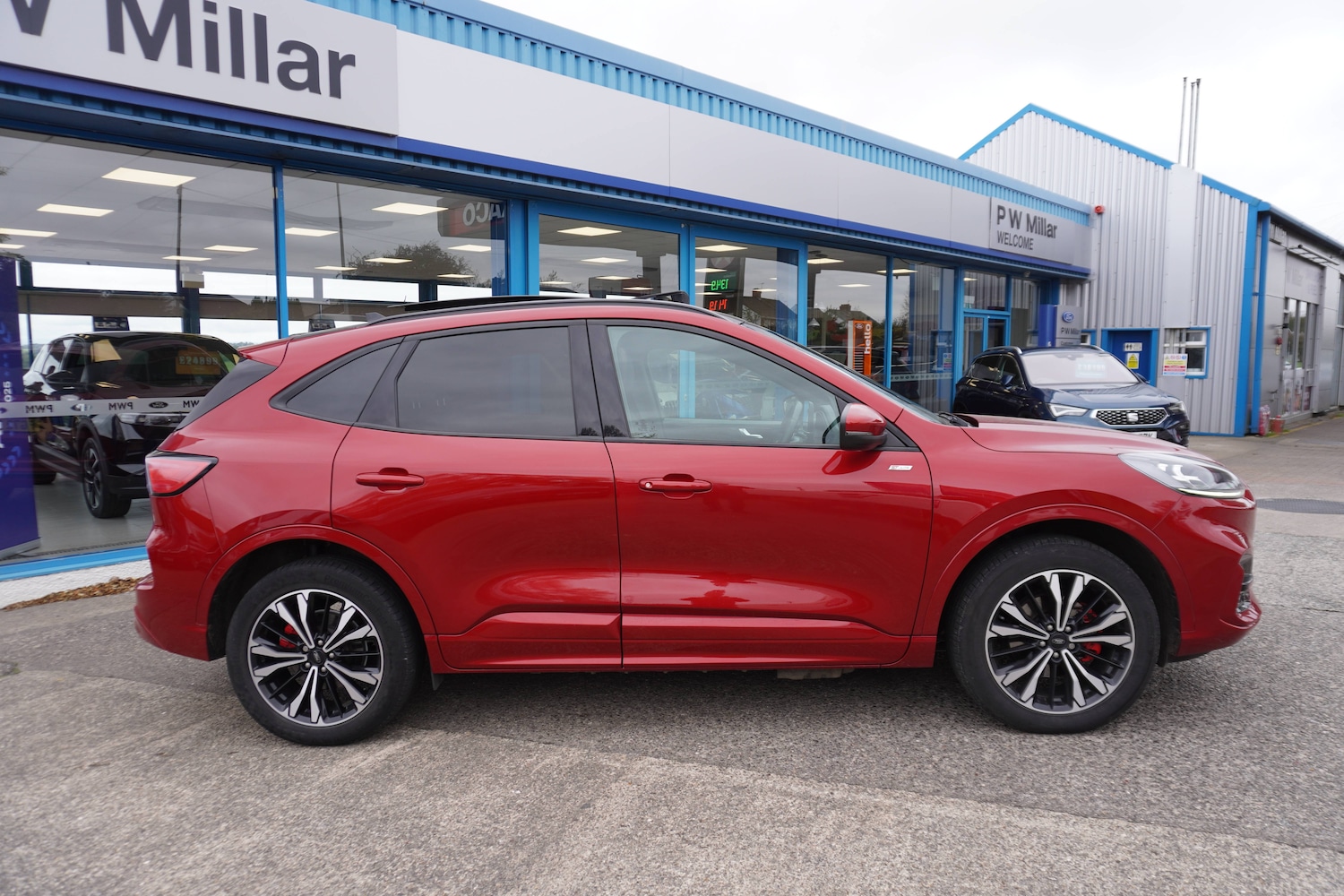 Used Ford Kuga 2022 for sale - 76598670: Photo 2