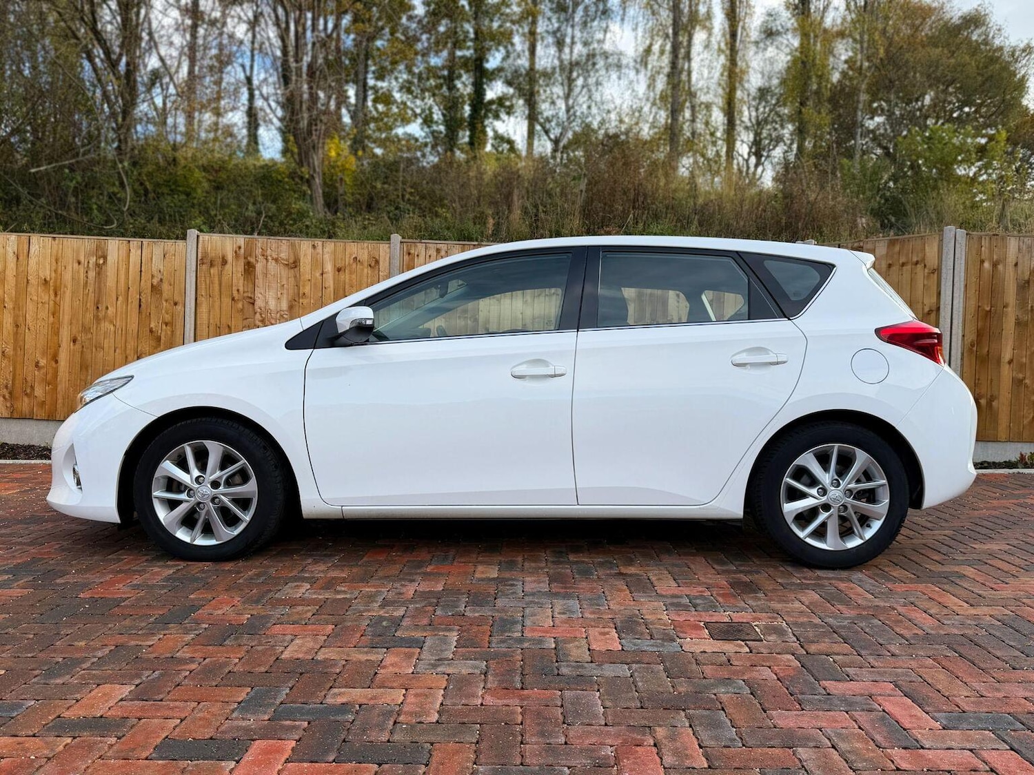 Used Toyota Auris 2014 for sale - 76449405: Photo 10