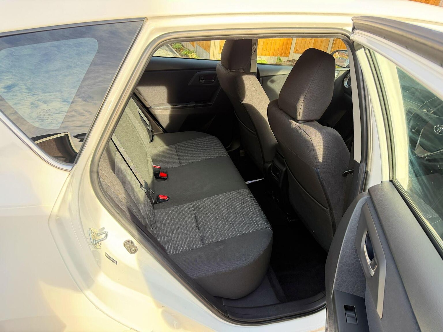 Used Toyota Auris 2014 for sale - 76449405: Photo 18