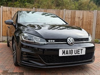 Used Volkswagen Golf 2018 for sale - 79735402: Photo
