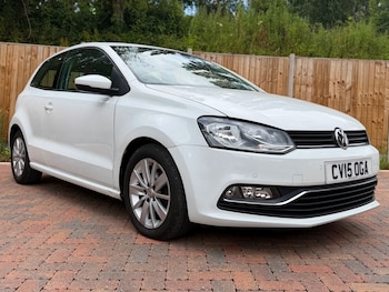 Used Volkswagen Polo 2015 for sale - 79073660: Photo