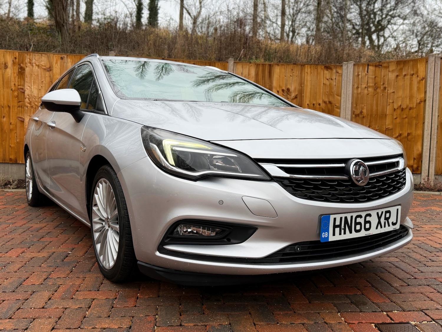 Used Vauxhall Astra 2017 for sale - 77742913: Photo 3