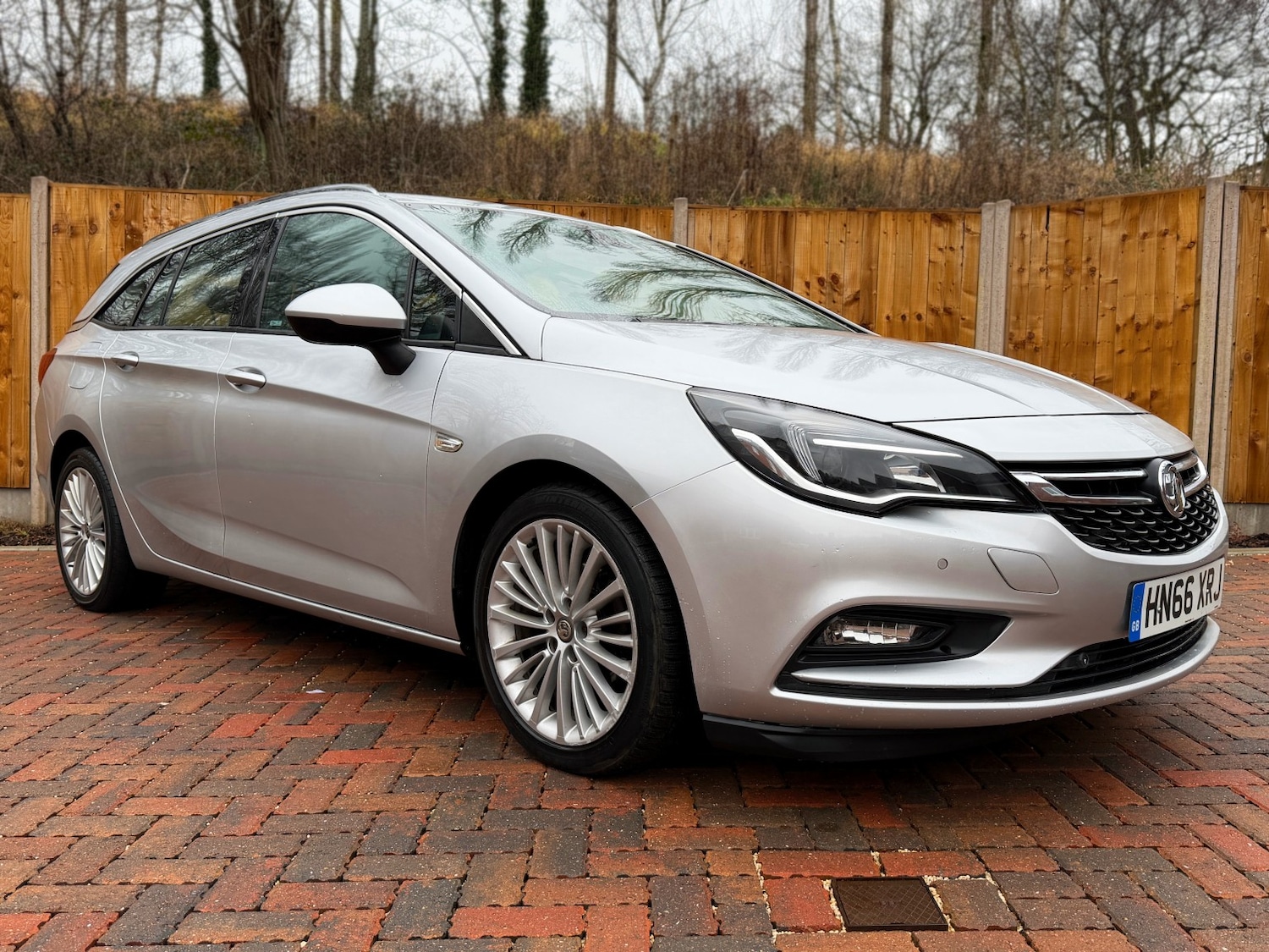 Used Vauxhall Astra 2017 for sale - 77742913: Photo 4