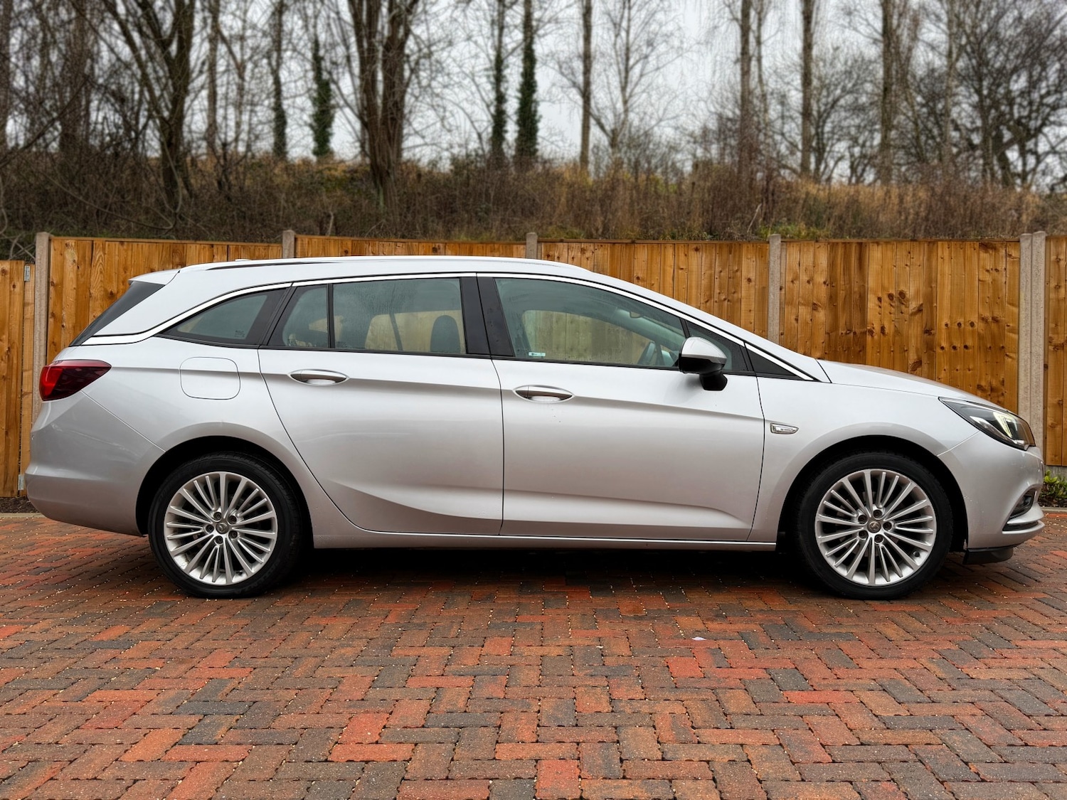 Used Vauxhall Astra 2017 for sale - 77742913: Photo 5