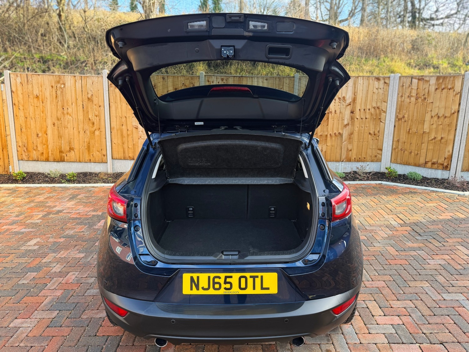 Used Mazda CX-3 2015 for sale - 77342646: Photo 8