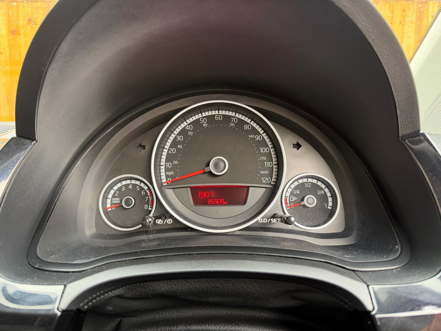 Used Volkswagen up! 2015 for sale - 77572825: Photo 21