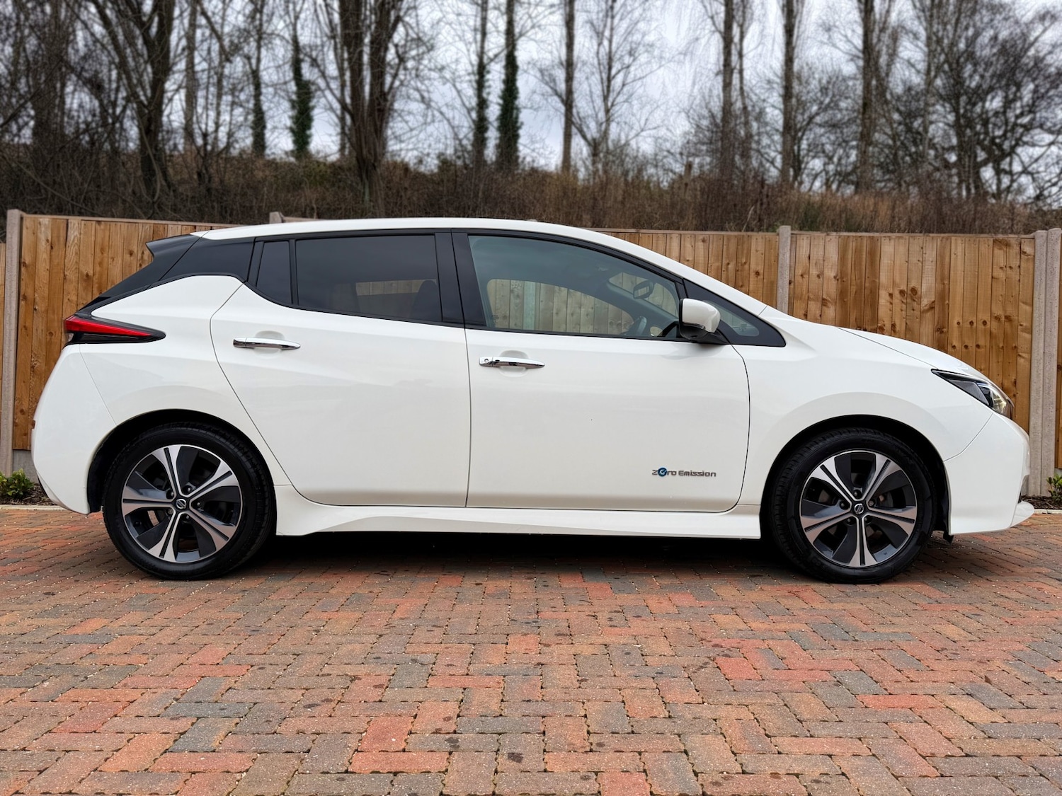 Used Nissan Leaf 2019 for sale - 77837001: Photo 5