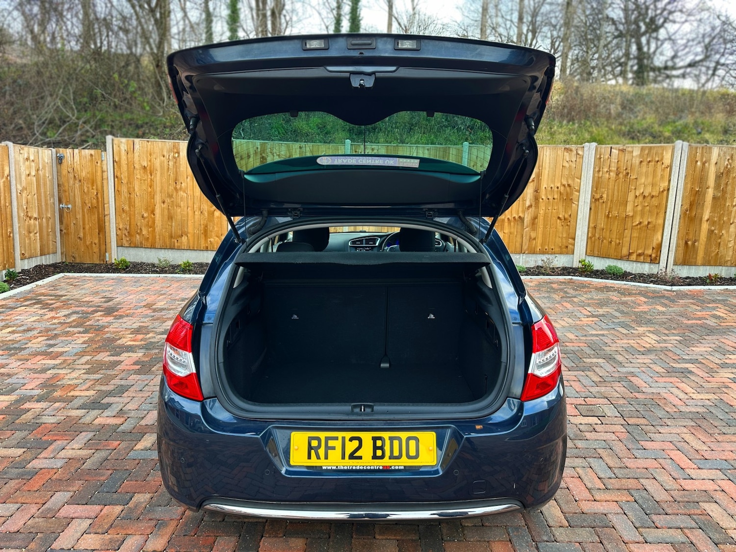 Used Citroen C4 2012 for sale - 76910986: Photo 8