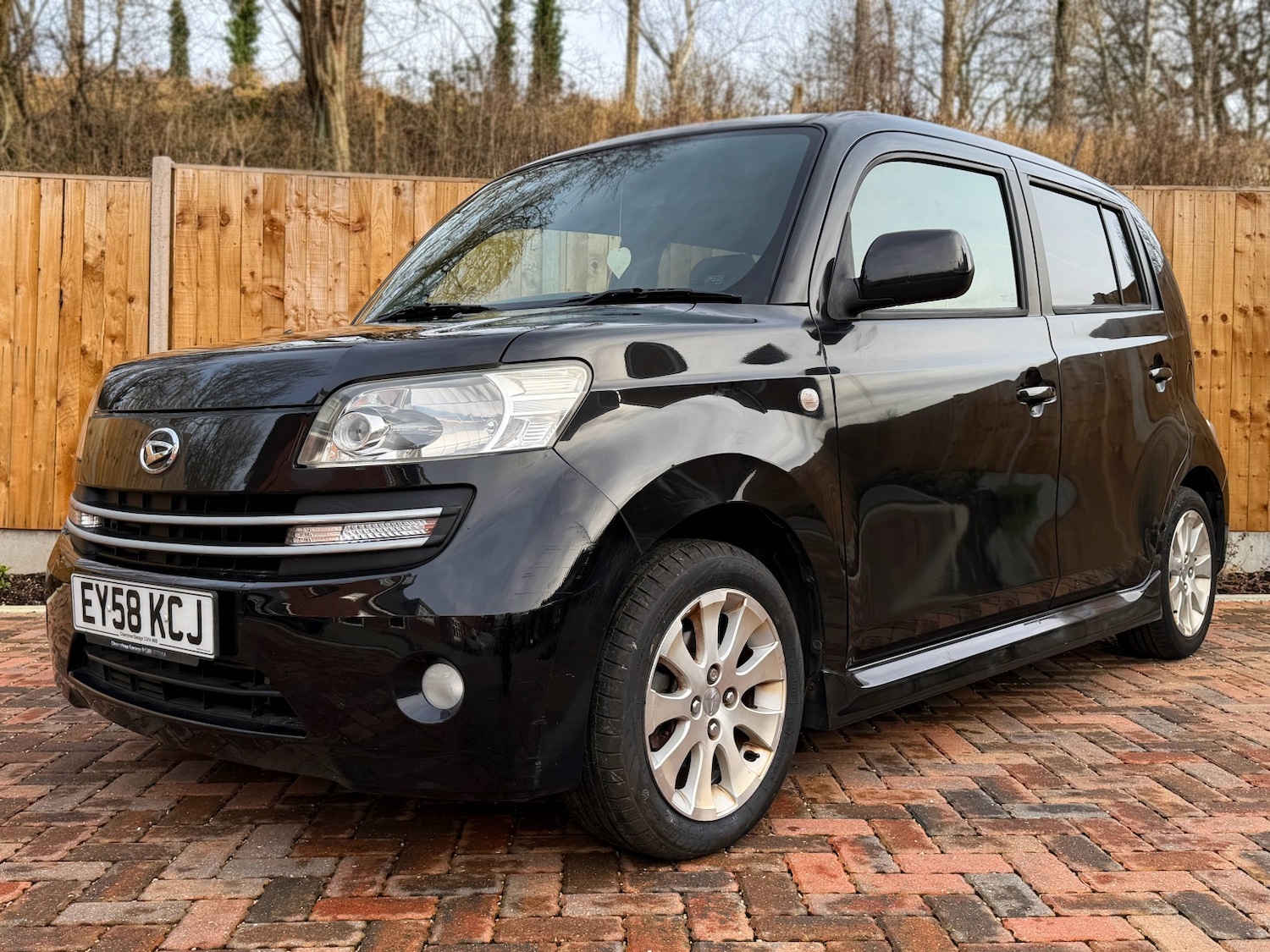 Used Daihatsu Materia 2008 for sale - 77595344: Photo 11