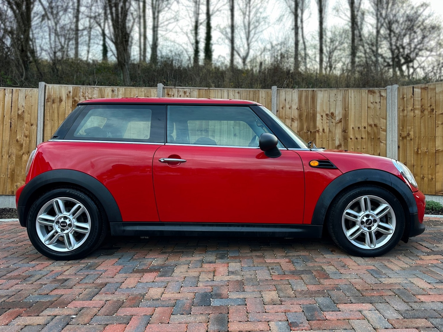 Used MINI Hatch 2011 for sale - 76910990: Photo 5