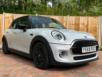 Used MINI Hatch 2019 for sale - 78526439: Photo