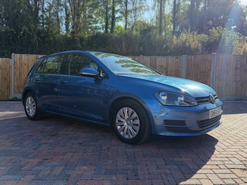 Used Volkswagen Golf 2015 for sale - 77001513: Photo