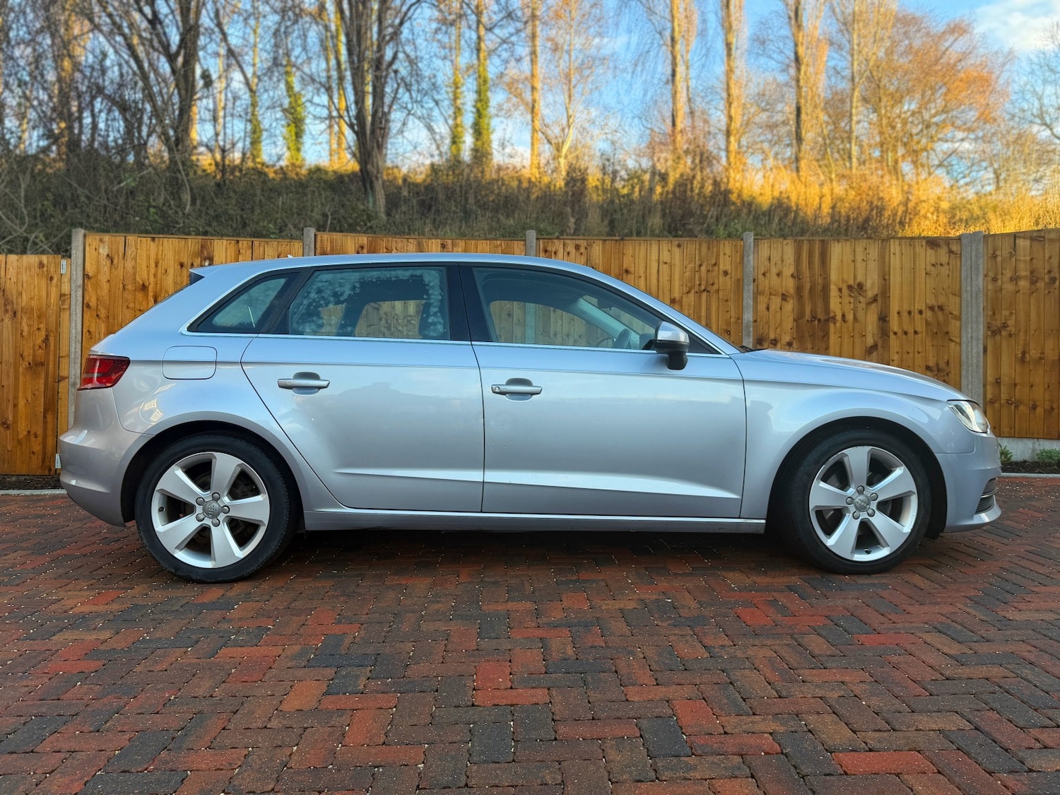 Used Audi A3 2014 for sale - 76741322: Photo 5