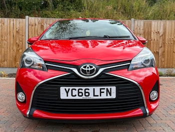 Used Toyota Yaris 2016 for sale - 79463559: Photo