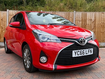Used Toyota Yaris 2016 for sale - 79463559: Photo
