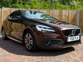 Used Volvo V60 2022 for sale - 78545745: Photo