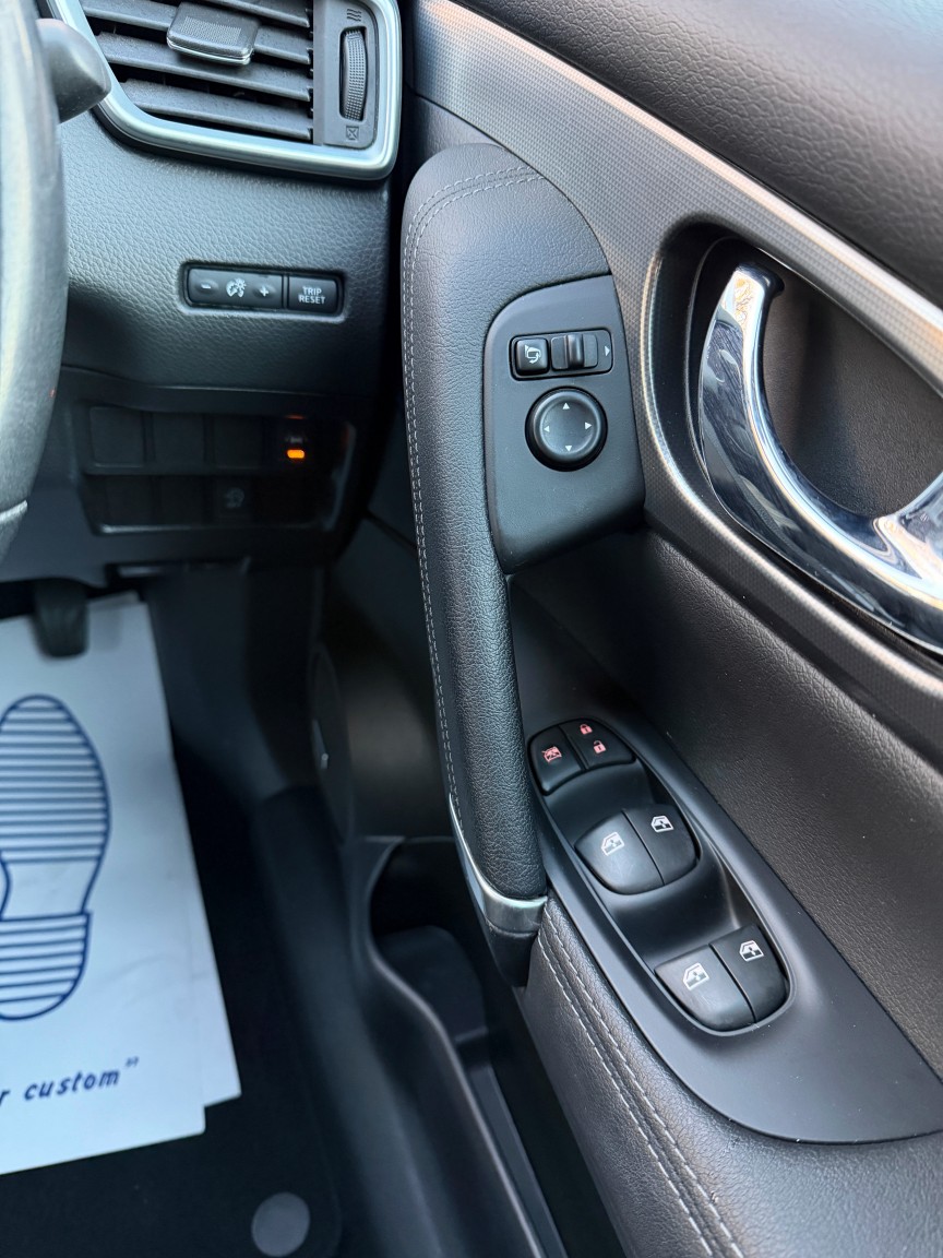 Used Nissan Qashqai 2017 for sale - 76656010: Photo 29