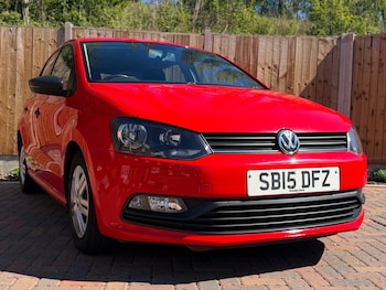 Used Volkswagen Polo 2015 for sale - 78332344: Photo