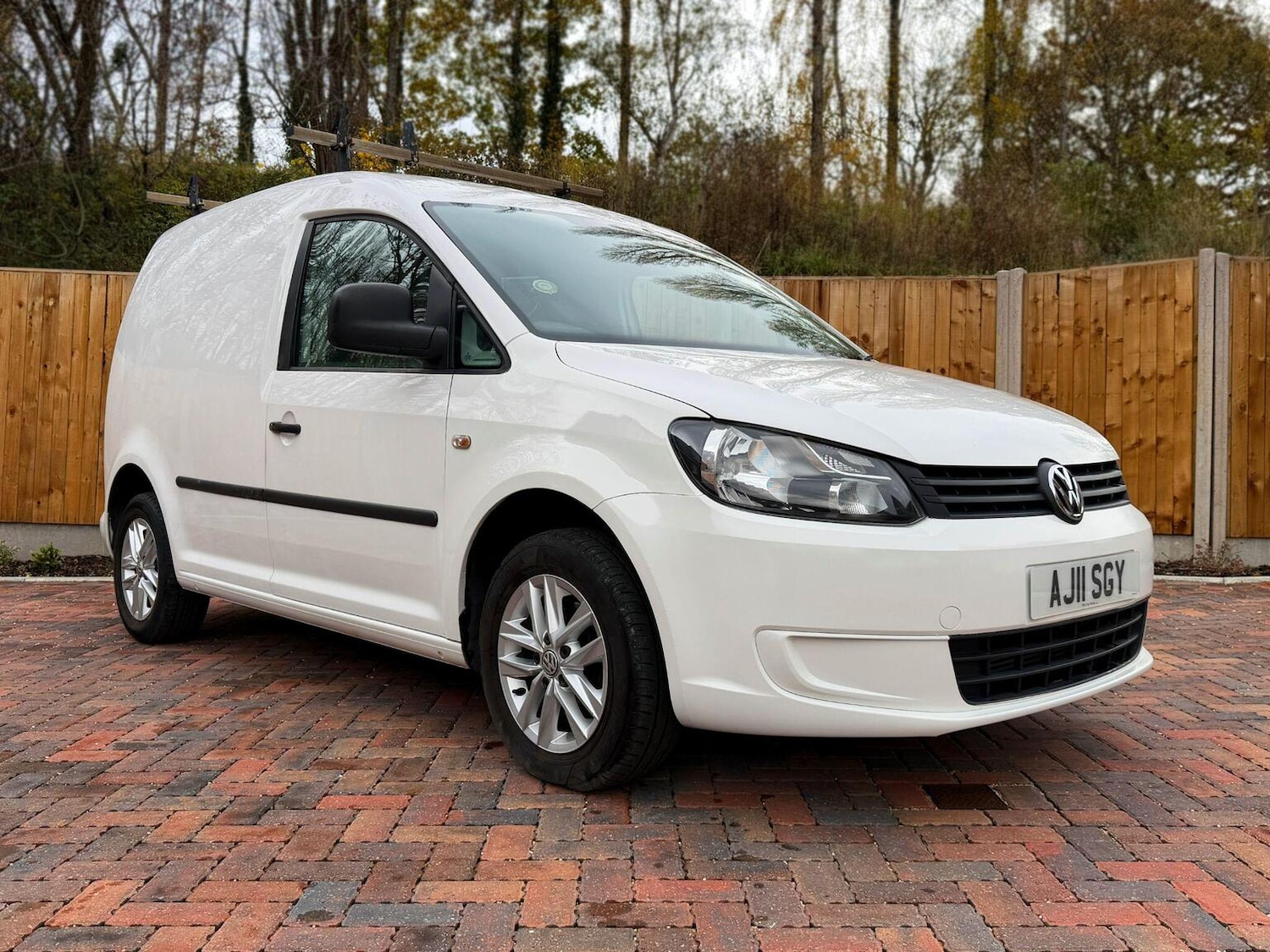 Used Volkswagen Caddy 2011 for sale - 76488703: Photo 4