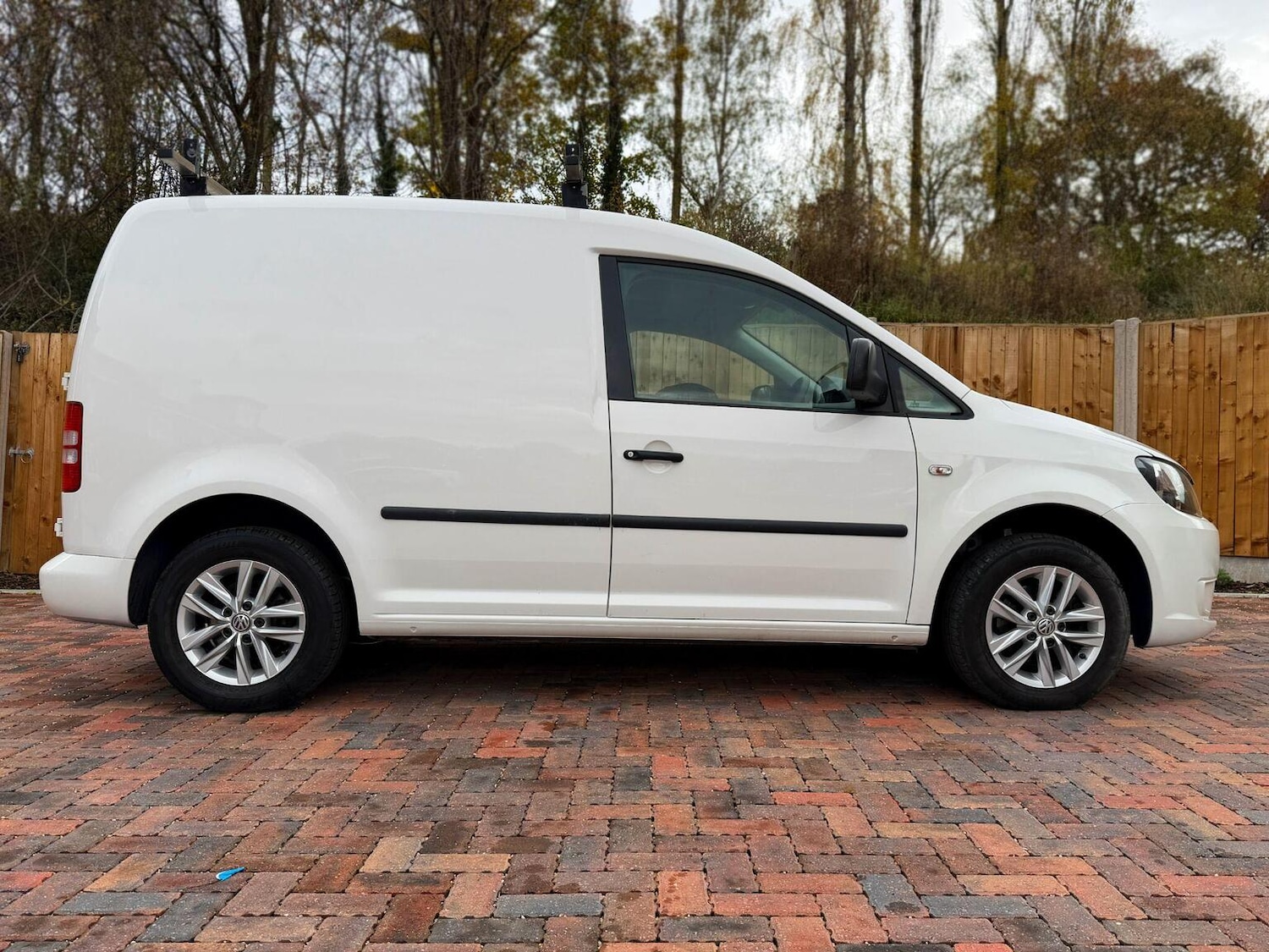 Used Volkswagen Caddy 2011 for sale - 76488703: Photo 5