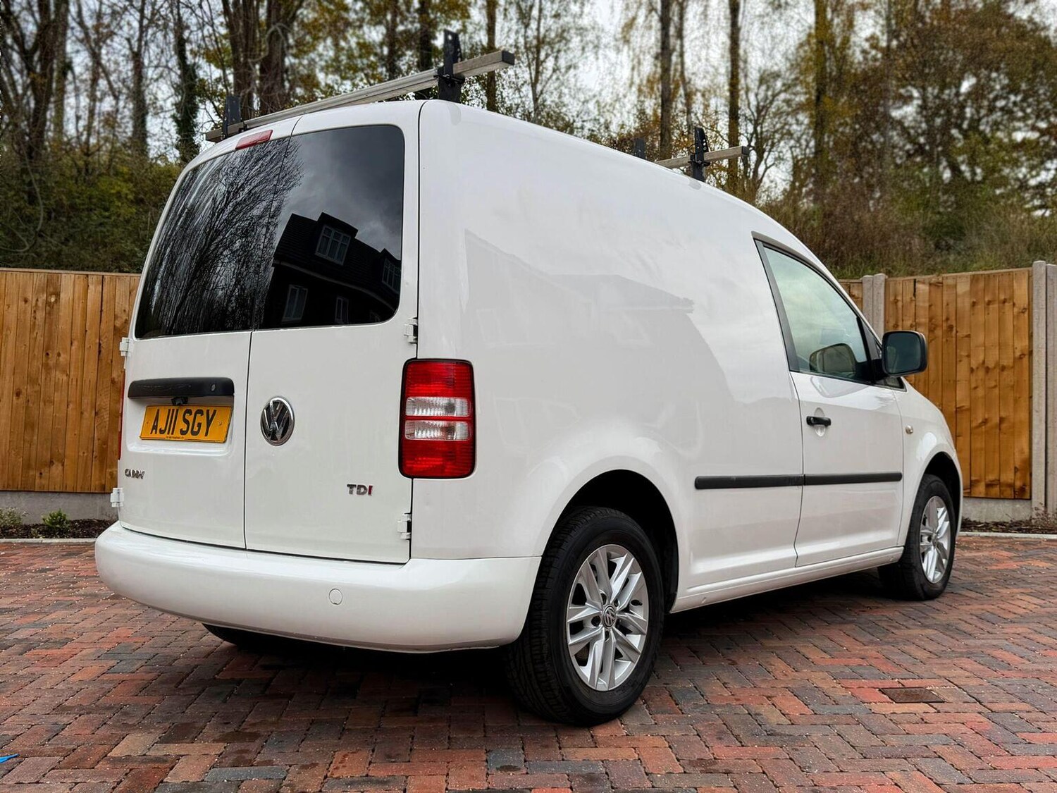 Used Volkswagen Caddy 2011 for sale - 76488703: Photo 6