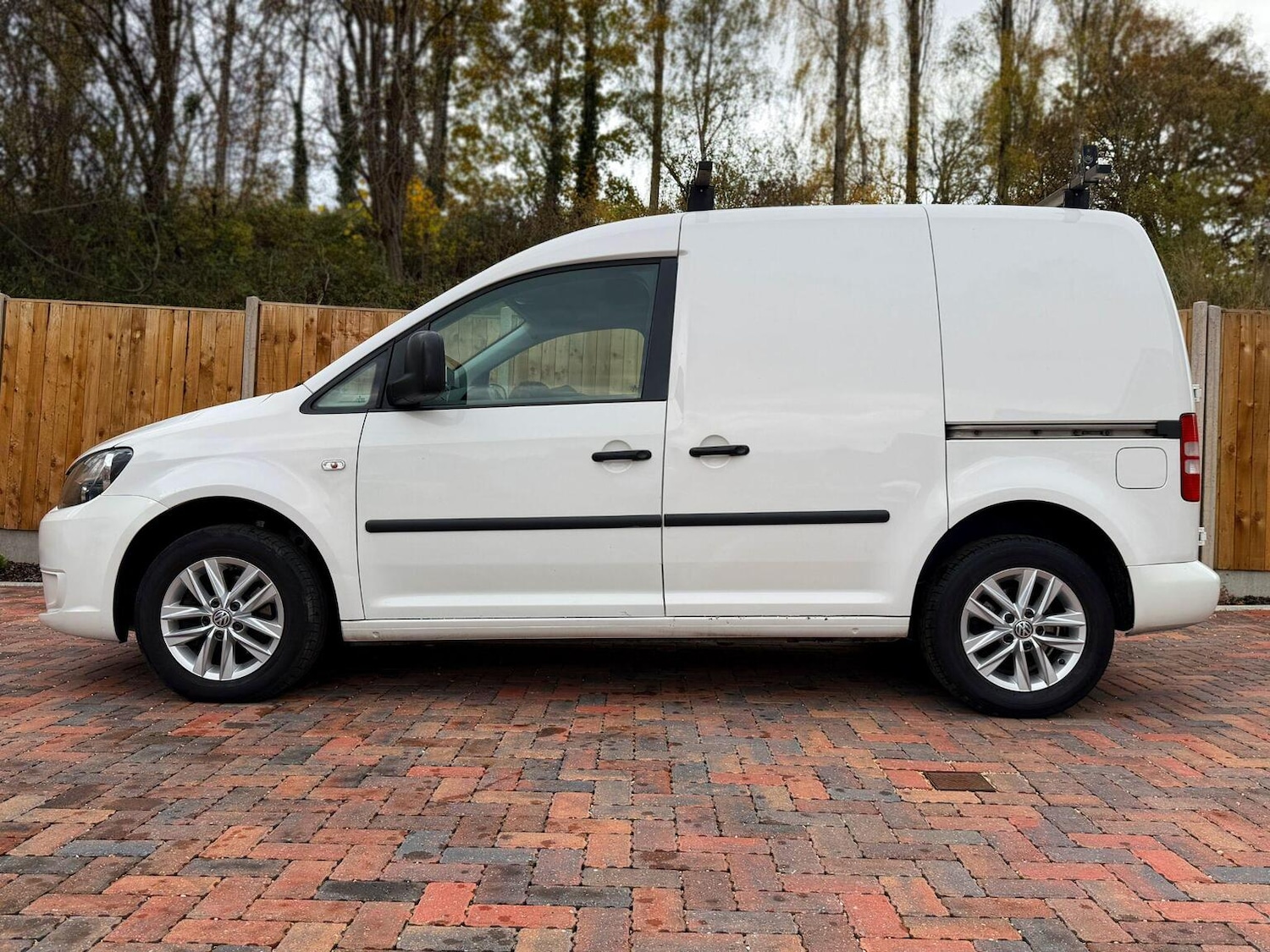 Used Volkswagen Caddy 2011 for sale - 76488703: Photo 9