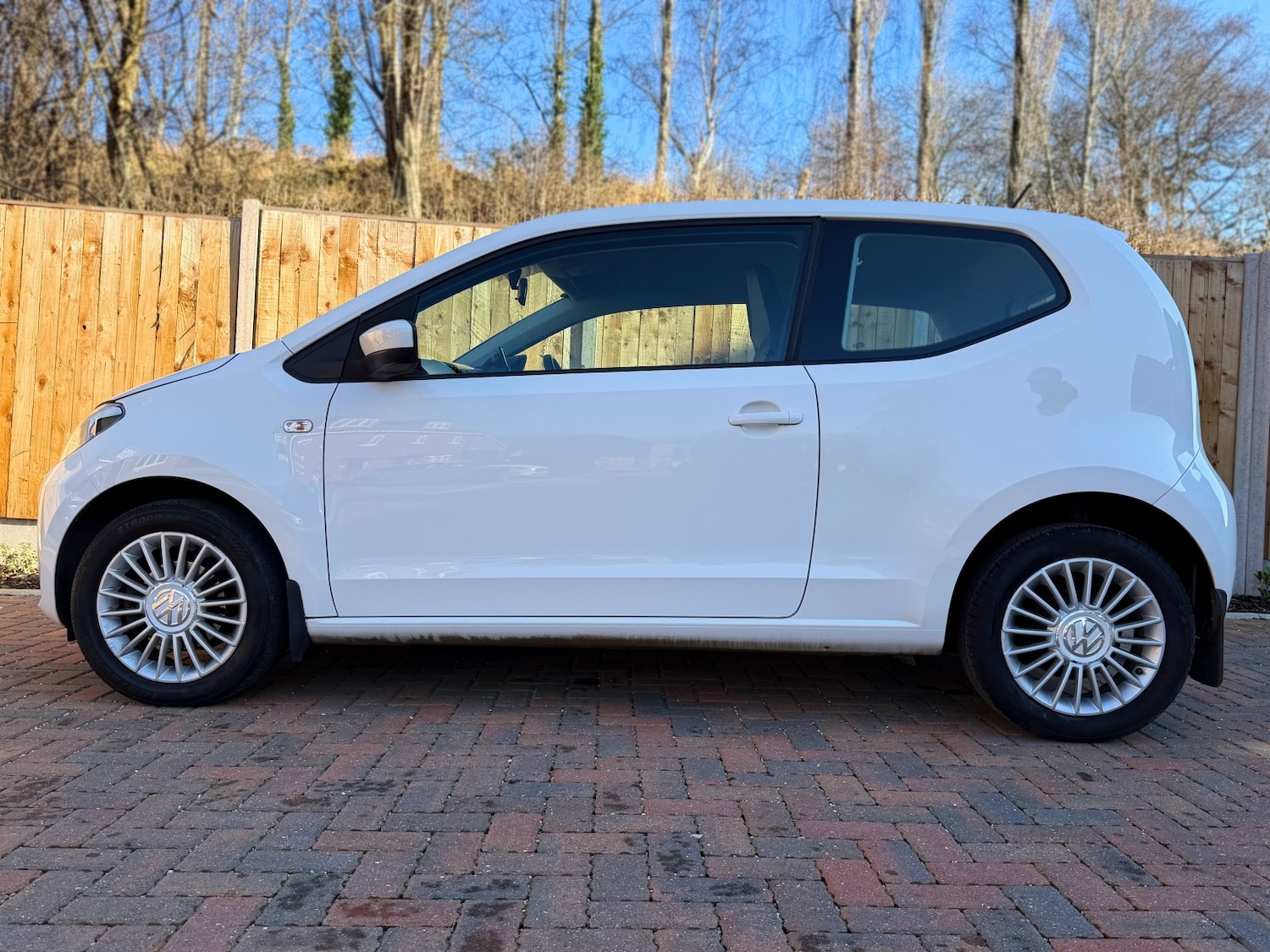 Used Volkswagen up! 2015 for sale - 77749875: Photo 10