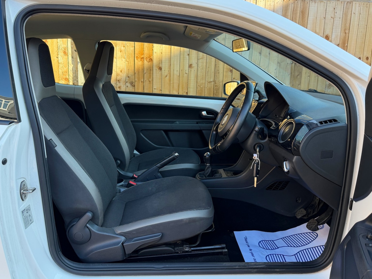 Used Volkswagen up! 2015 for sale - 77749875: Photo 14