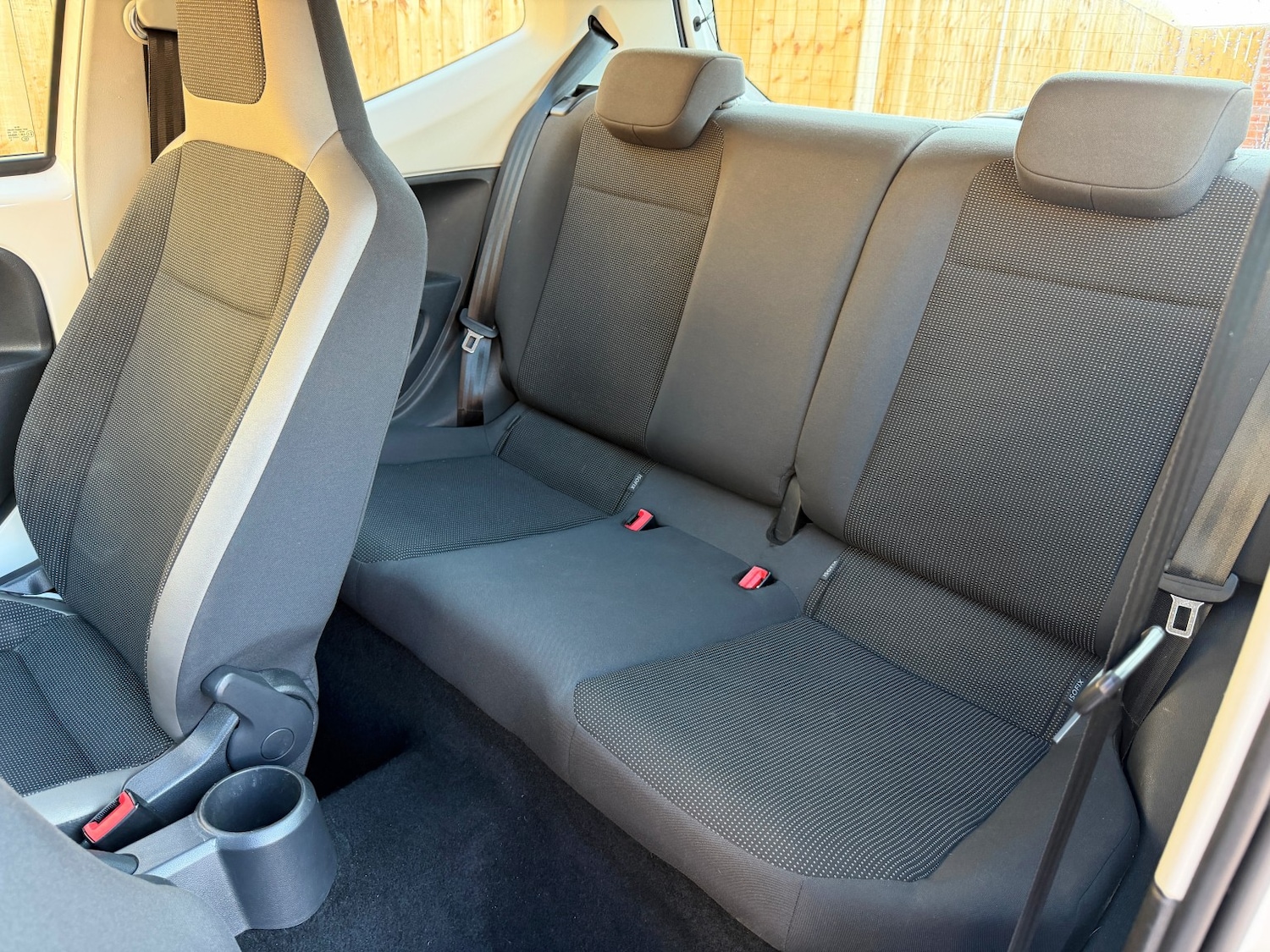 Used Volkswagen up! 2015 for sale - 77749875: Photo 17