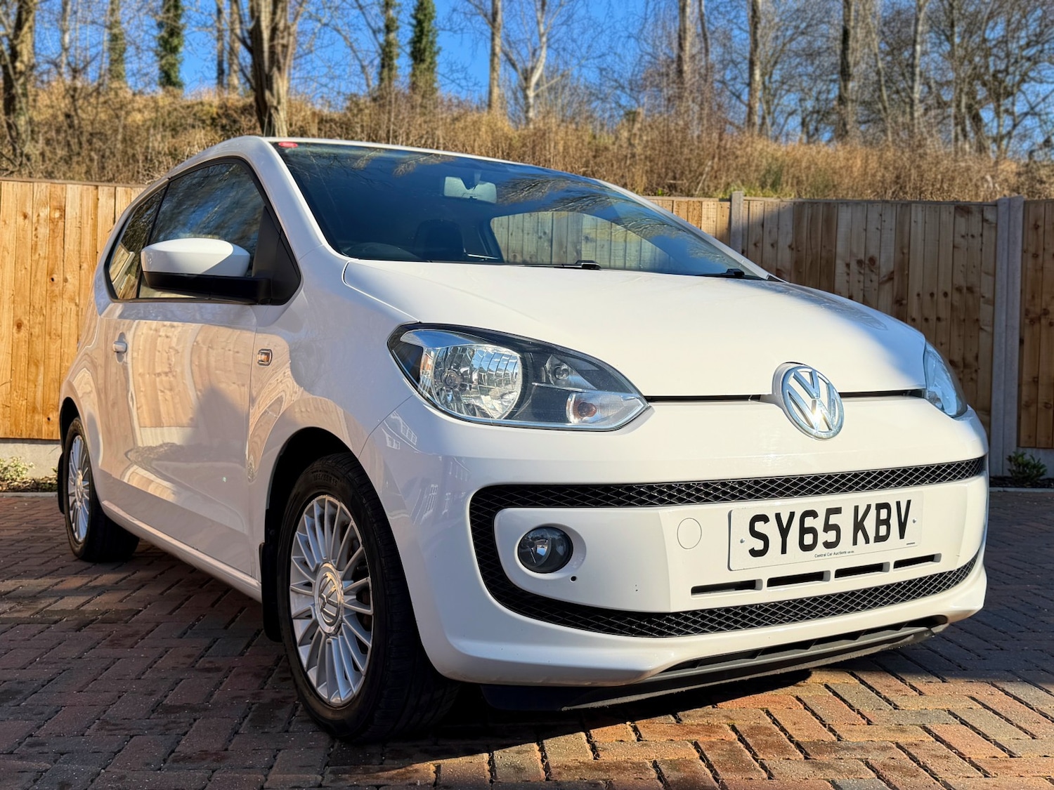Used Volkswagen up! 2015 for sale - 77749875: Photo 3