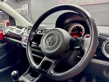 Used Volkswagen up! 2014 for sale - 75503806: Photo