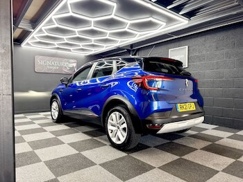 Used Renault Captur 2021 for sale - 78172053: Photo