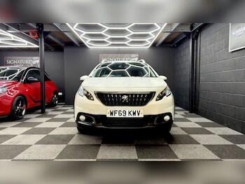 Used Peugeot 2008 2019 for sale - 78372737: Photo
