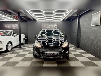 Used Ford Fiesta 2015 for sale - 78172068: Photo