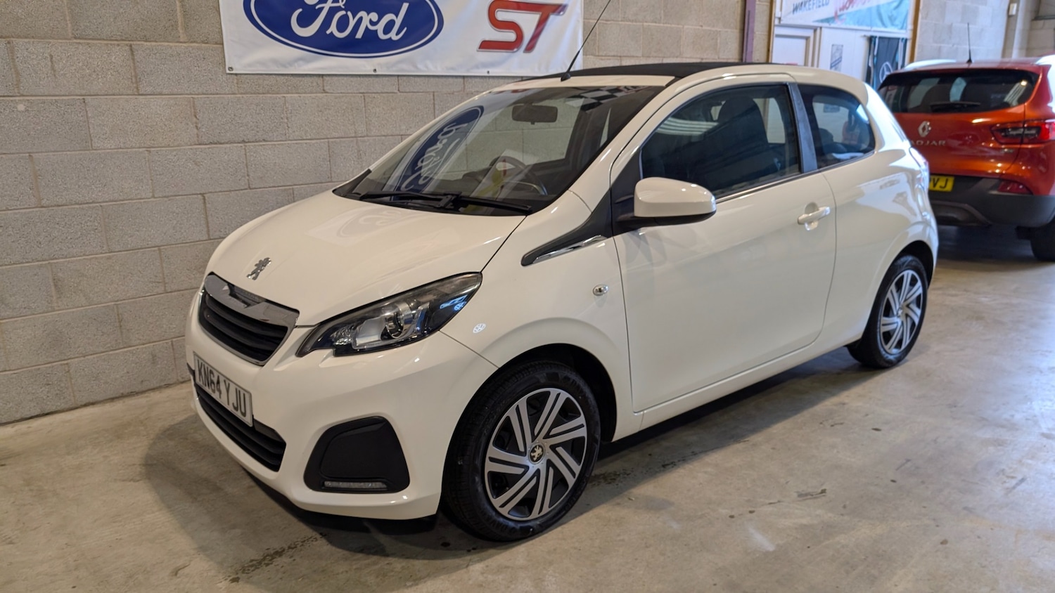 Used Peugeot 108 2014 for sale - 77125360: Photo 12