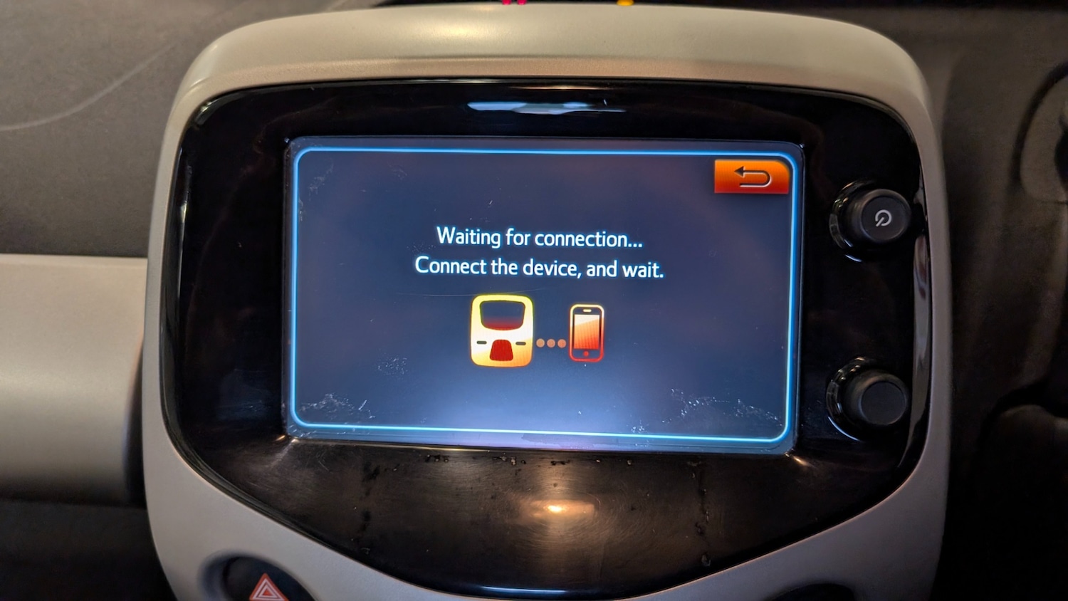 Used Peugeot 108 2014 for sale - 77125360: Photo 29