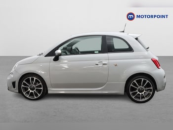 Used Abarth 595 2022 for sale - 78015544: Photo