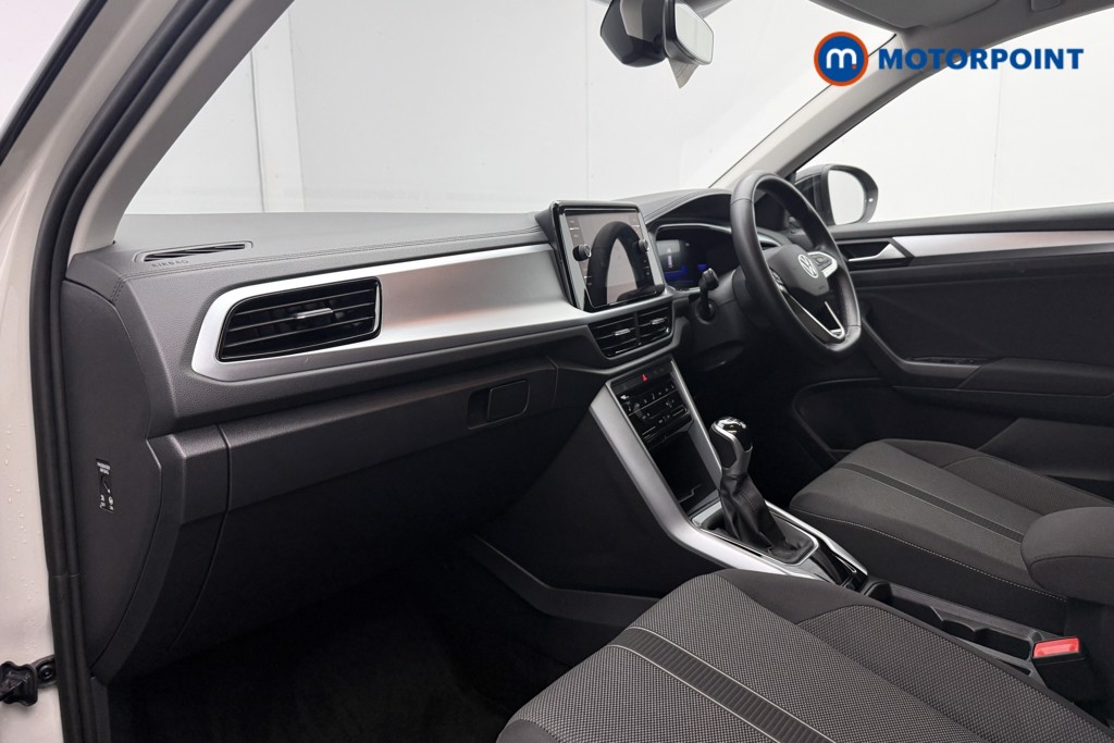 Used Volkswagen T-Roc 2023 for sale - 76777692: Photo 16