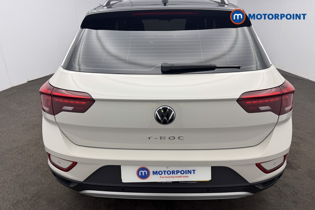 Used Volkswagen T-Roc 2023 for sale - 76777692: Photo 18