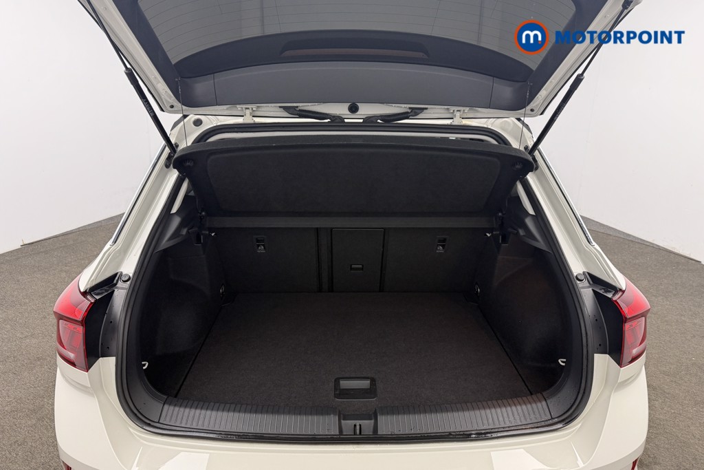 Used Volkswagen T-Roc 2023 for sale - 76777692: Photo 19