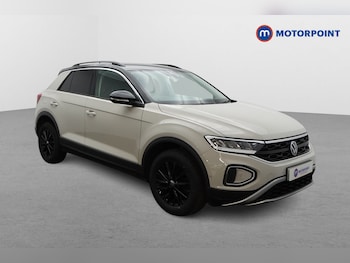 Used Volkswagen T-Roc 2023 for sale - 76777692: Photo