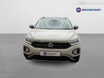 Used Volkswagen T-Roc 2023 for sale - 76777692: Photo