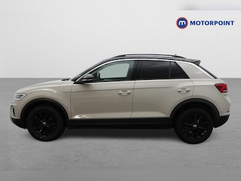 Used Volkswagen T-Roc 2023 for sale - 76777692: Photo
