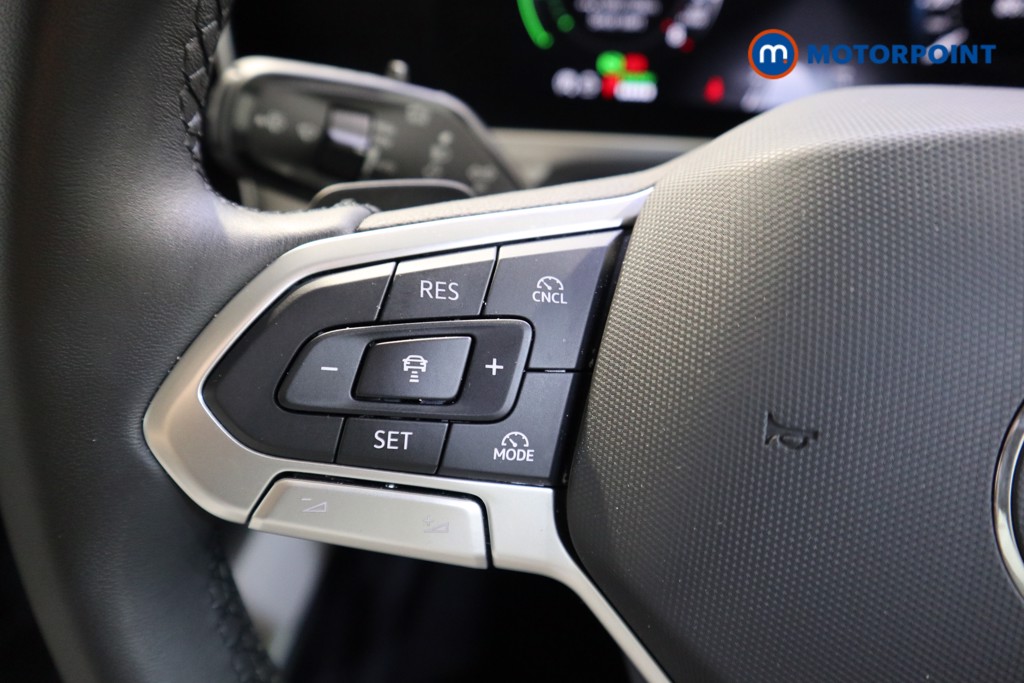 Used Volkswagen Passat 2025 for sale - 76394306: Photo 11